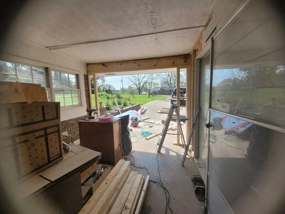 Air movers and dehumidifier for Drying & Dehumidification in Rockmart